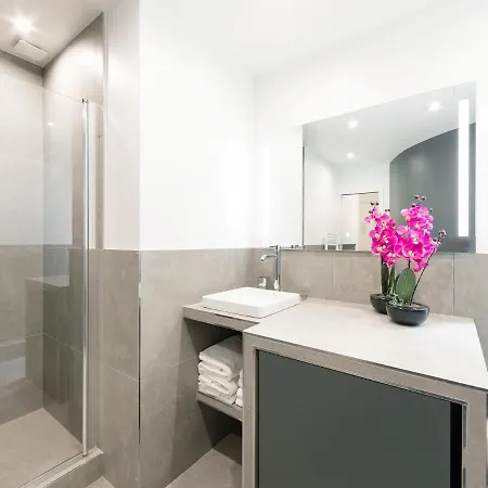 شقة Livinparis - Luxury 3 Bedrooms Le Louvre Ii باريس