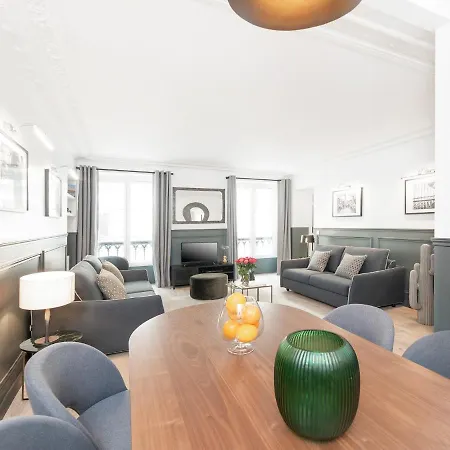 Livinparis - Luxury 3 Bedrooms Le Louvre Ii * باريس
